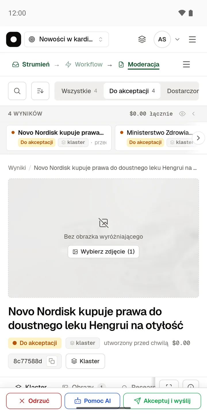 SemanticHub on Android: a post awaiting approval with Reject and Approve and send buttons